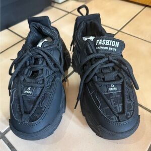 Black Fashion Sneakers